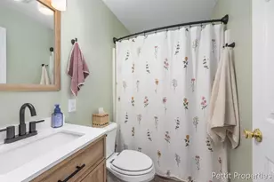 623 Lennon Ln, Gladwin, MI 48624 - Photo 10