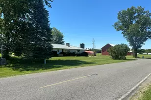 2416 Aldrich Rd, Tekonsha, MI 49092 - Photo 2