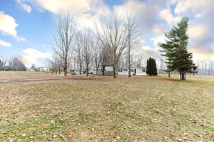 60123 Dailey Rd, Dowagiac, MI 49047 - Photo 2