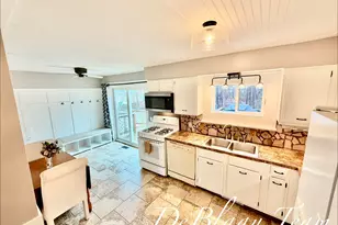 5583 Christie Ave SE, Kentwood, MI 49508 - Photo 10