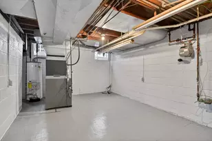 18759 Huntington Ave, Harper Woods, MI 48225 - Photo 42