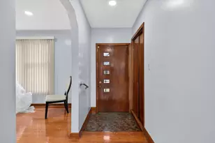 18759 Huntington Ave, Harper Woods, MI 48225 - Photo 10