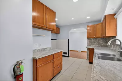 18759 Huntington Avenue, Harper Woods, MI 48225 - Photo 22