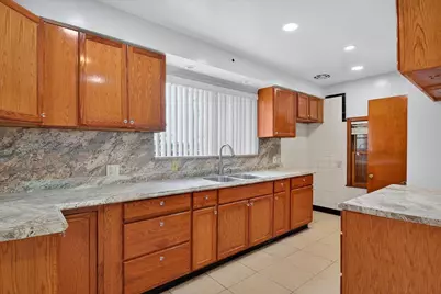 18759 Huntington Avenue, Harper Woods, MI 48225 - Photo 20