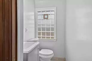 18759 Huntington Ave, Harper Woods, MI 48225 - Photo 38