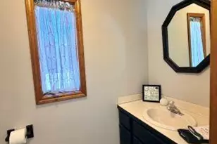 15290 Canary Dr, Grand Haven, MI 49417 - Photo 12