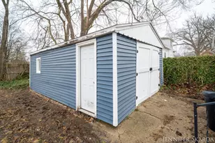 296 W Larch Ave, Muskegon, MI 49441 - Photo 10