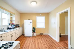 296 W Larch Ave, Muskegon, MI 49441 - Photo 24