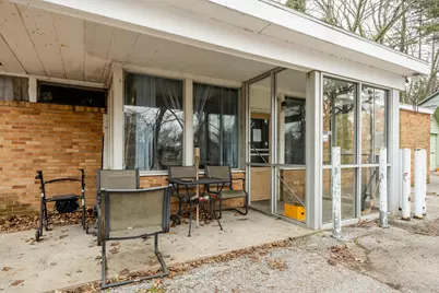 1298 Colfax Avenue, Benton Harbor, MI 49022 - Photo 40