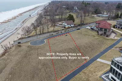 632 N Sul Lago, Benton Harbor, MI 49022 - Photo 2