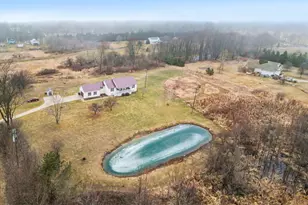 10044 W Sargent Rd, Fowlerville, MI 48836 - Photo 4