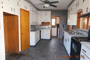 108 Hill St, Dowagiac, MI 49047 - Photo 8