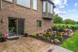 575 E Maple Rd, Milford, MI 48381 - Photo 6