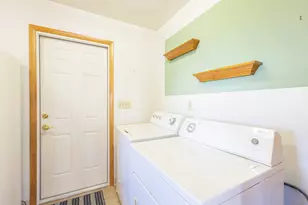 345 Orleans Ave, Battle Creek, MI 49015 - Photo 12