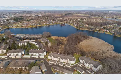 4912 Ashley Lane #84, Waterford, MI 48329 - Photo 2