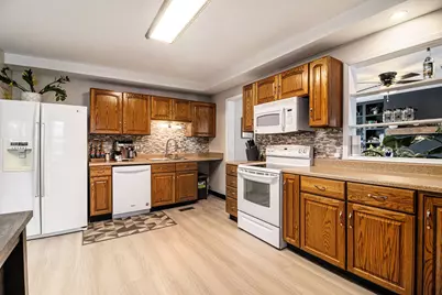 957 Woodville Avenue, Monroe, MI 48161 - Photo 8