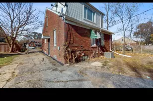18108 Waltham St, Detroit, MI 48205 - Photo 2