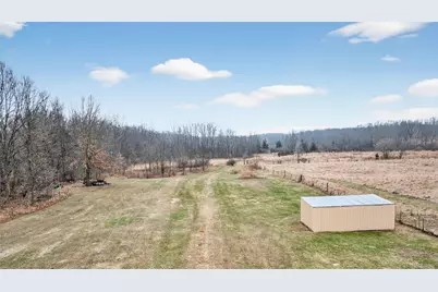 3465 E Bacon Road, Hillsdale, MI 49242 - Photo 44