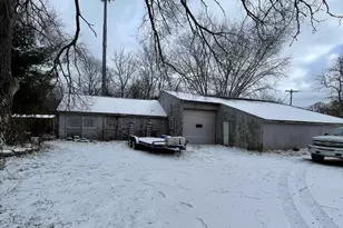 300 Cleveland St, Chelsea, MI 48118 - Photo 20