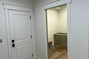 4716 Hidden Ridge Dr, Hudsonville, MI 49426 - Photo 10