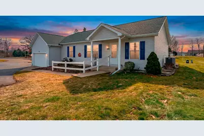 1016 W Villas Drive, Vicksburg, MI 49097 - Photo 1