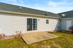 1016 W Villas Dr, Vicksburg, MI 49097 - Photo 24