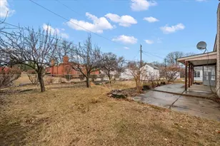 3858 Hughes Dr, Warren, MI 48092 - Photo 8