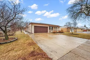 3858 Hughes Dr, Warren, MI 48092 - Photo 6