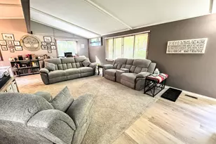 12165 Chinook Dr, Stanwood, MI 49346 - Photo 4