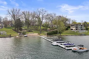 2330 N Pine Center Dr, West Bloomfield, MI 48323 - Photo 54