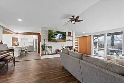 2330 N Pine Center Drive, West Bloomfield, MI 48323 - Photo 16