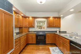 635 N Linden St, Marshall, MI 49068 - Photo 12