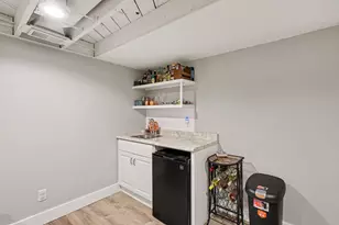 1053 E Byron Rd, Norton Shores, MI 49441 - Photo 18