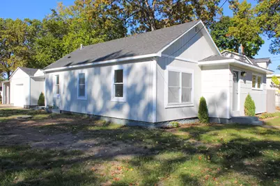 1099 Shonat Street, Muskegon, MI 49442 - Photo 2