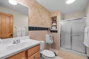 2776 Holyoke Ln, Ann Arbor, MI 48103 - Photo 58