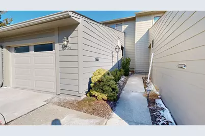 734 Peninsula Court, Ann Arbor, MI 48105 - Photo 2