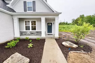 5911 Vly Pt Dr SE, Caledonia, MI 49316 - Photo 2