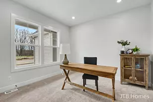 5911 Valley Point Dr SE, Caledonia, MI 49316 - Photo 16