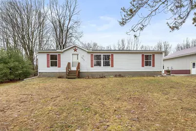 9433 8 Mile Road, Mecosta, MI 49332 - Photo 2