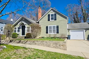 524 Hickory St, Milford, MI 48381 - Photo 2