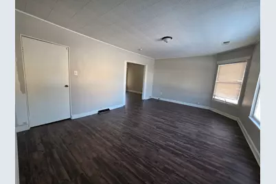 98 E Van Buren Street #9, Battle Creek, MI 49017 - Photo 6