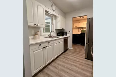 14977 Lakeshore Avenue, Grand Haven, MI 49417 - Photo 10