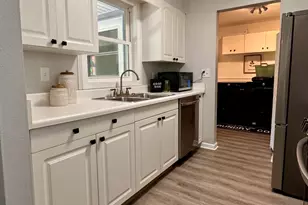 14977 Lakeshore Ave, Grand Haven, MI 49417 - Photo 10