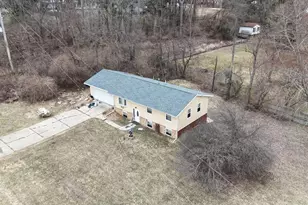 2326 Pioneer Dr, Jackson, MI 49201 - Photo 28