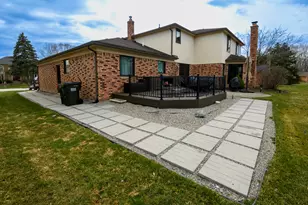 3242 Salem Dr, Rochester Hills, MI 48306 - Photo 26