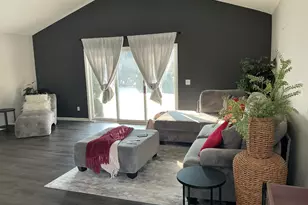 37671 Fiore Trail, Clinton Twp, MI 48036 - Photo 10