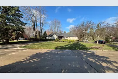 37671 Fiore Trail, Clinton Twp, MI 48036 - Photo 2