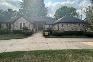 37671 Fiore Trail, Clinton Twp, MI 48036 - Photo 2