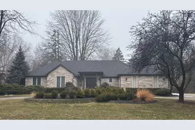 37671 Fiore Trail, Clinton, MI 48036 - Photo 2