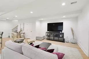 484 Park St, Birmingham, MI 48009 - Photo 78